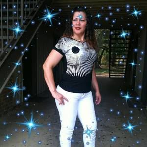 Meet your Posher, Yanira